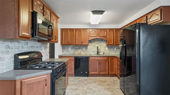 127 Bainbridge Dr, House other with 3 bedrooms, 2 bathrooms and 1 parking in Aliquippa PA | Image 8