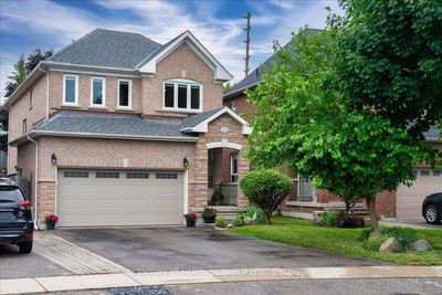 366 Mcbride Cres, House other with 4 bedrooms, 3 bathrooms and 6 parking in Newmarket ON | Image 2