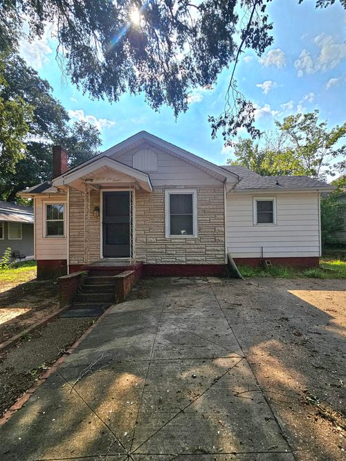 2612 E 17th Ave, Sheffield, AL, 35660-1418 | Card Image