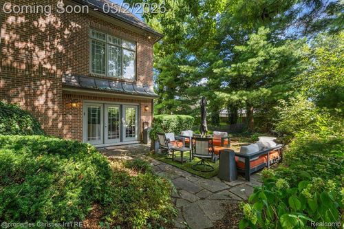 4054 Cranbrook Ct, Bloomfield Hills, MI, 48301-1714 | Card Image