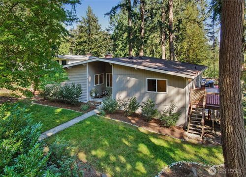 1115 Wildwood Blvd Sw, Issaquah, WA, 98027-4503 | Card Image