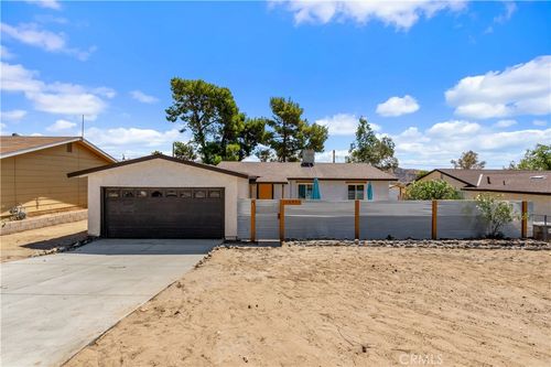 10931 Knobb Ave, Morongo Valley, CA, 92256-9142 | Card Image