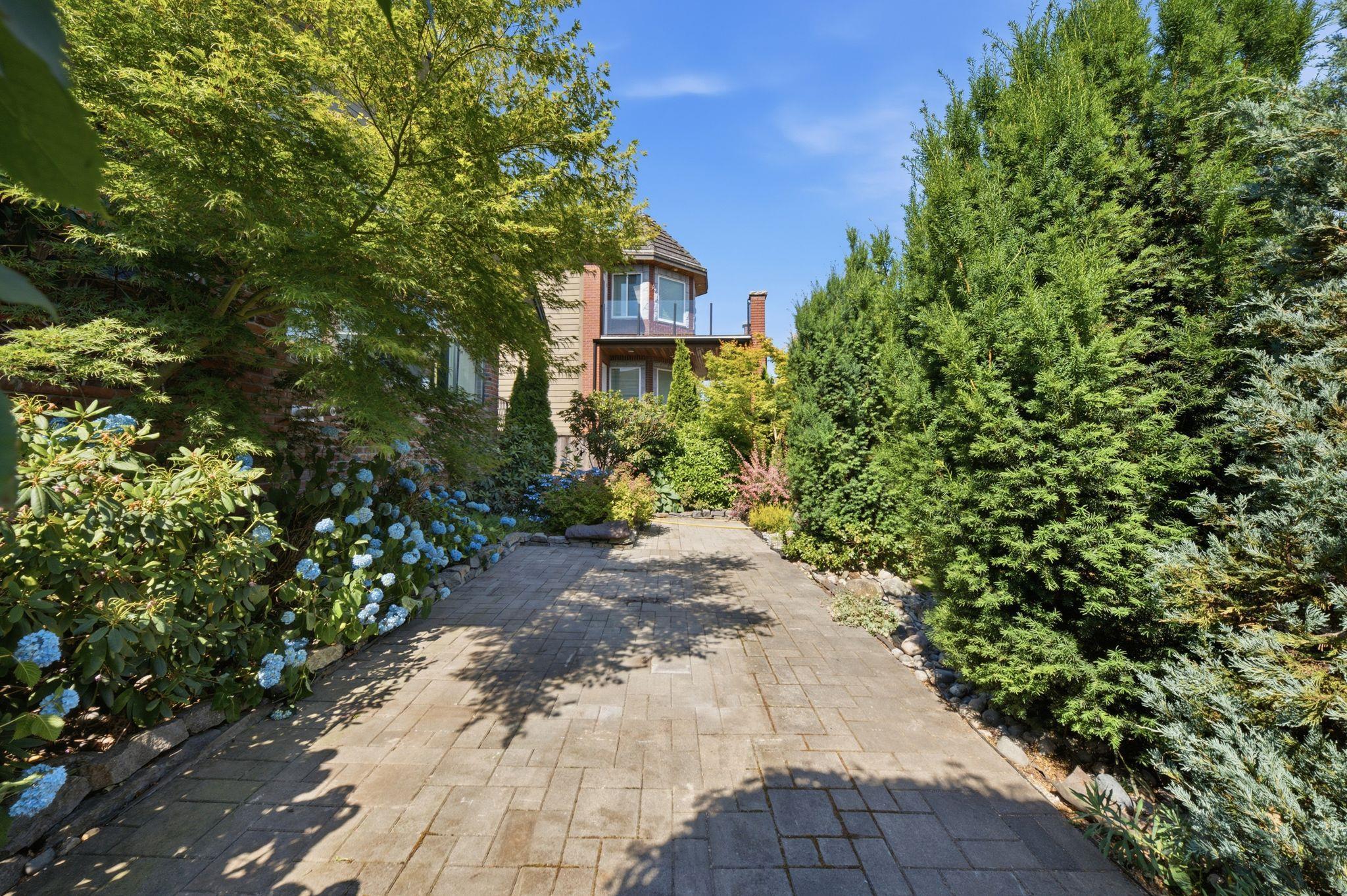 Residential in Surrey 4