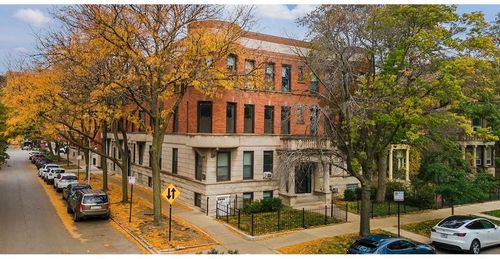 3-2909 N Mildred Ave, Chicago, IL, 60657-7426 | Card Image