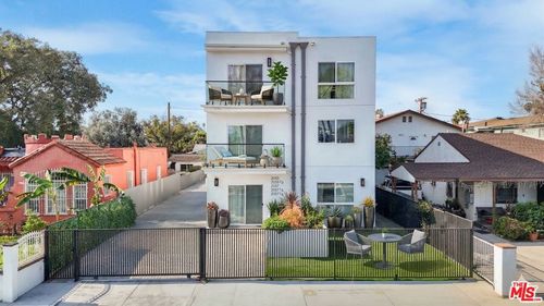 2/4 S Garth Avenue, Los Angeles, CA, 90034 | Card Image