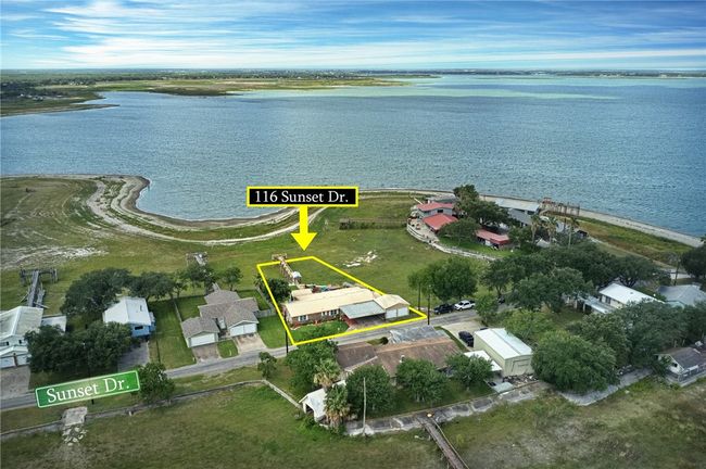 116 Sunset Dr, House other with 2 bedrooms, 2 bathrooms and null parking in Mathis TX | Image 21
