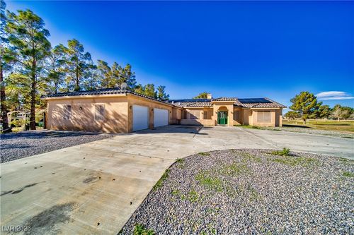 3000 Pebble Beach Ave, Pahrump, NV, 89048-5920 | Card Image