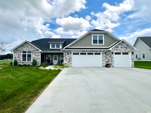 805 Spy Glass Hill Dr, Bedford, IN, 47421-9295 | Card Image