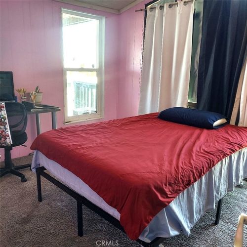 9030 Green Rd, Pinon Hills, CA, 92372-9742 | Card Image