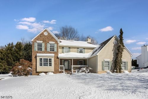 10 Hawthorn Dr, Succasunna, NJ, 07876-2112 | Card Image