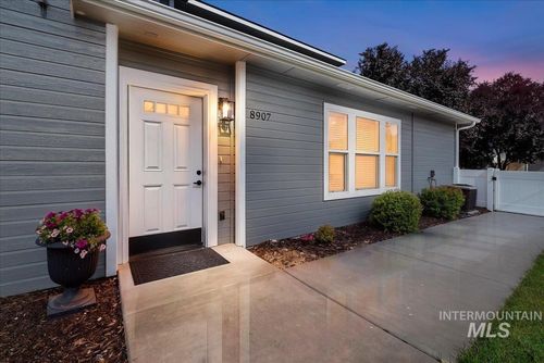 8907 W Candleston Ln, Boise, ID, 83709-2979 | Card Image