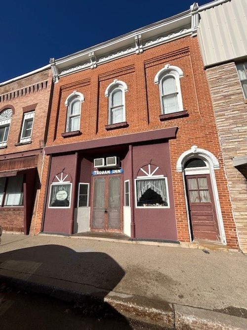 127 E High St, Toledo, IA, 52342-1509 | Card Image