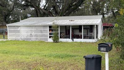 1811 Ne 134 Th Lane, House other with 2 bedrooms, 2 bathrooms and null parking in Trenton FL | Image 1