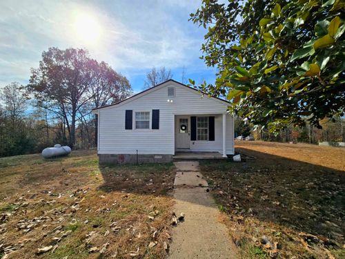 1907 Elmer Cox Rd, Bethel Springs, TN, 38315-4214 | Card Image