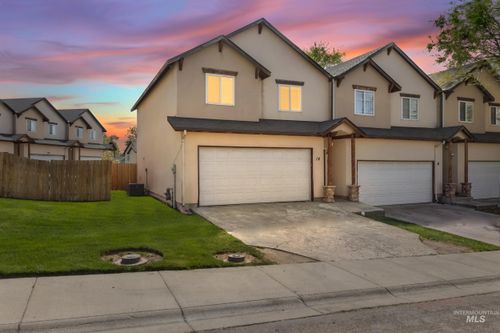 14 S Sugar Loop Ln, Nampa, ID, 83687-9056 | Card Image