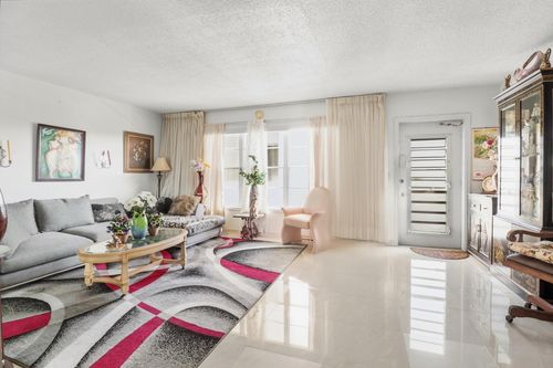 307 Wellington A, West Palm Beach, FL, 33417-2529 | Card Image