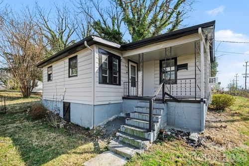 603 1st St Sw, Hickory, NC, 28602-3506 | Card Image