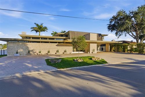 10 Brightwaters Cir Ne, ST PETERSBURG, FL, 33704-3730 | Card Image