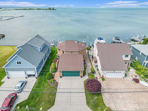 32315 N River Rd, Harrison Township, MI, 48045-1481 | Card Image