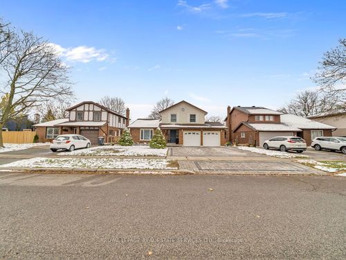 305 Ironwood Rd, Guelph, ON, N1G3G2 | Card Image