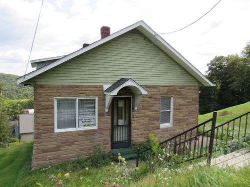 1323 Caroline St, Nanty-Glo, PA, 15943-1413 | Card Image