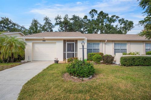 3023-4217 Oakhurst Cir E, SARASOTA, FL, 34233-1420 | Card Image