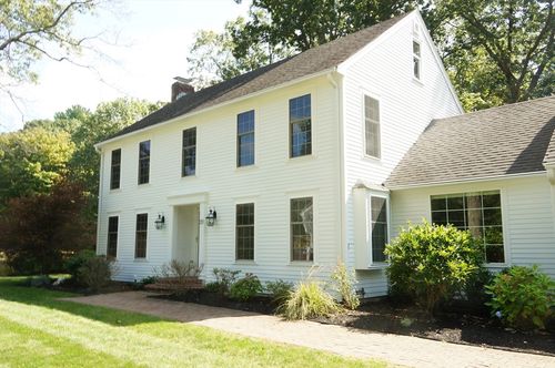 20 Marshall St, North Reading, MA, 01864-3018 | Card Image