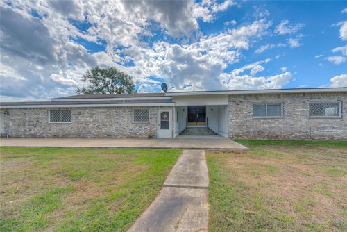 430 Hooks Rd, Livingston, TX, 77351-5553 | Card Image