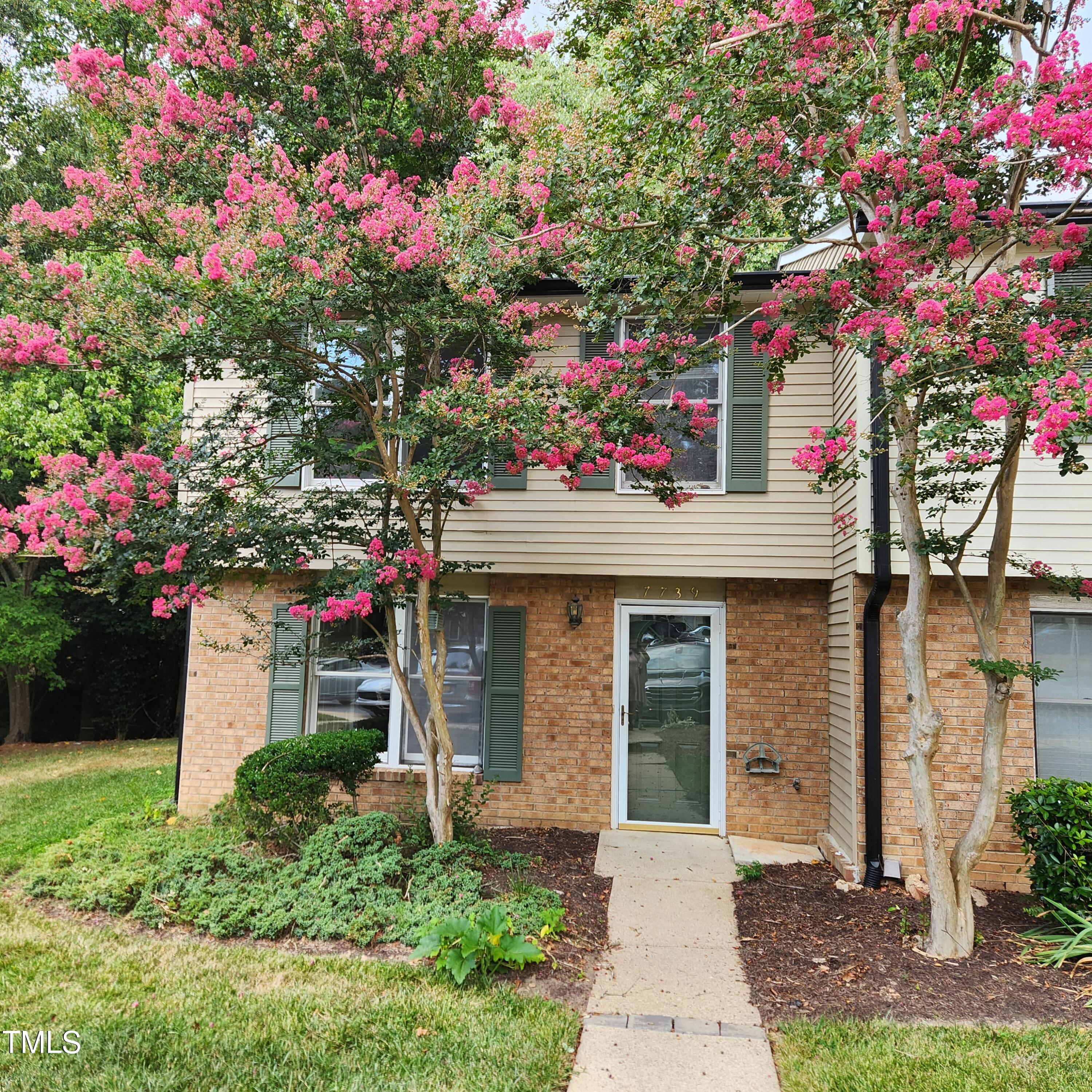 Kelley Ct, Raleigh, NC 27615