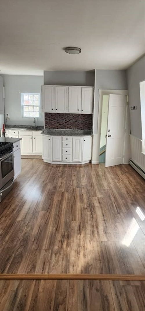 2-69 Clews St, Pawtucket, RI, 02861-1424 | Card Image