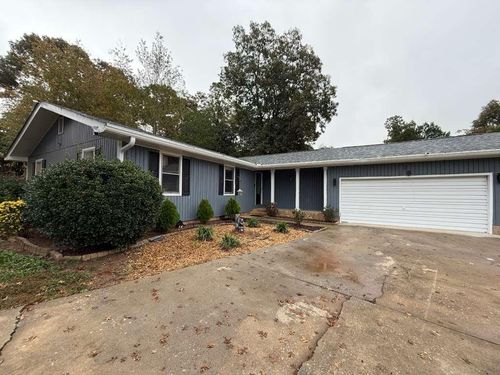 110 Foxfire Dr, Warner Robins, GA, 31093-2810 | Card Image