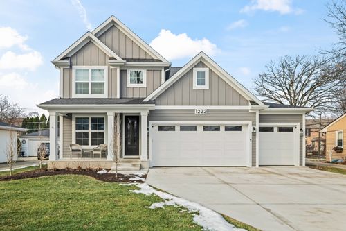 1222 N Walnut Ave, Arlington Heights, IL, 60004-4633 | Card Image