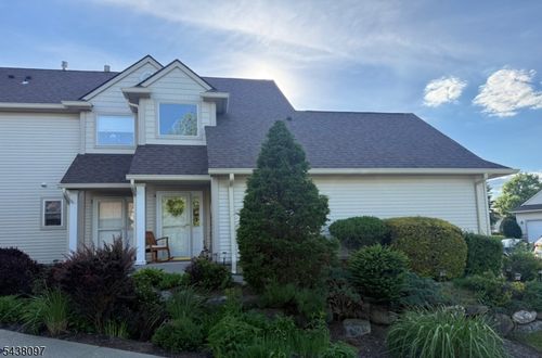 2 Caleb Ct, Hamburg, NJ, 07419-1250 | Card Image