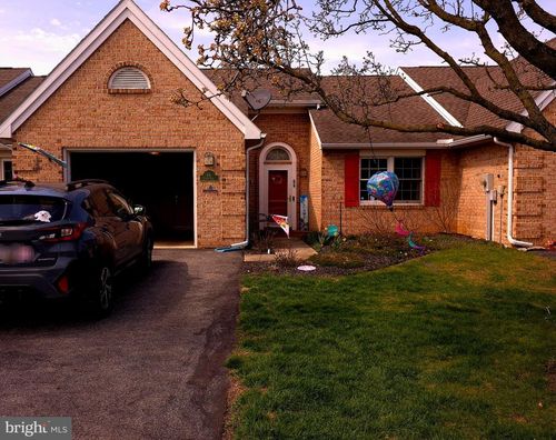 66 Sanibel Ln, CHAMBERSBURG, PA, 17201-4823 | Card Image