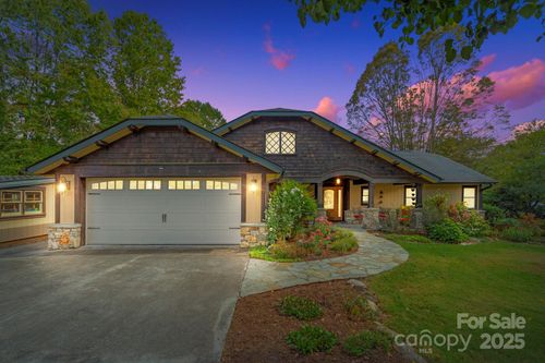 103 Prospect St, Black Mountain, NC, 28711-3336 | Card Image