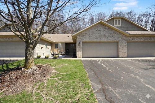 8094 Mistyview Dr Sw, Byron Center, MI, 49315-8016 | Card Image