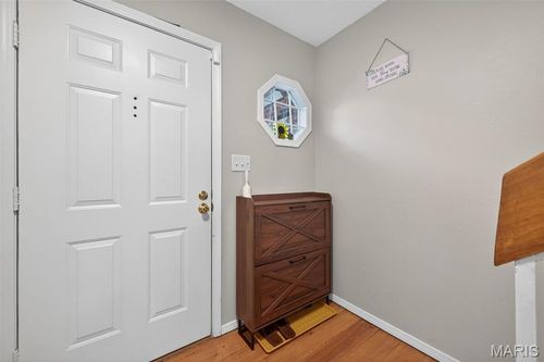 1019 Pocono Trl, Ballwin, MO, 63021-7624 | Card Image