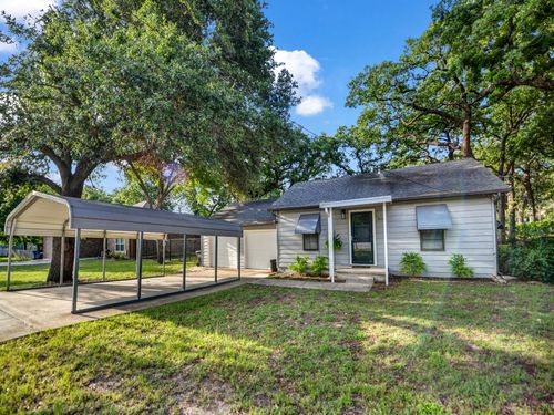 7521 Pawnee Trl, Lake Worth, TX, 76135-3844 | Card Image