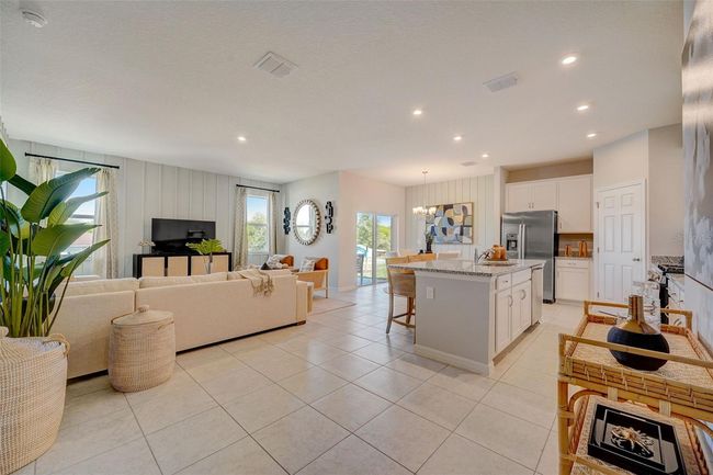 1063 Patriot Loop, House other with 4 bedrooms, 2 bathrooms and null parking in HAINES CITY FL | Image 12