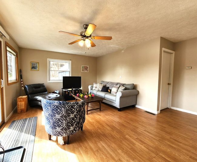 7461 White Birch Dr, House other with 3 bedrooms, 2 bathrooms and null parking in Farwell MI | Image 9