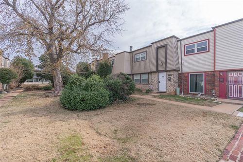 3326 Rock Creek Way, Oklahoma City, OK, 73120-5017 | Card Image