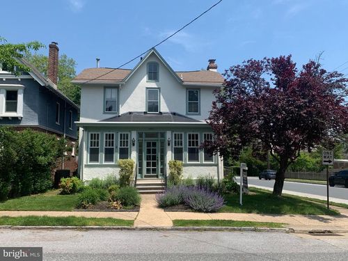 2401 W 18th St, WILMINGTON, DE, 19806-1205 | Card Image