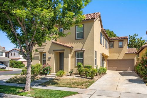 10324 Bold Red Dr, Rancho Cucamonga, CA, 91730-0300 | Card Image