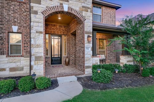 512 Honeybird Ln, Georgetown, TX, 78626-2155 | Card Image