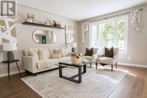 270 Cyrus St, Cambridge, ON, N3H1H3 | Card Image