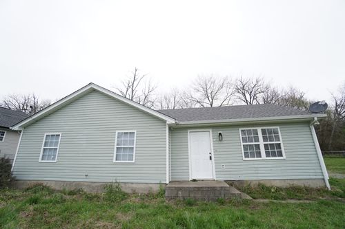 122 Oakdale St, Shelbyville, TN, 37160-3884 | Card Image