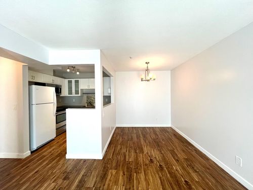307-11671 Fraser St, Maple Ridge, BC, V2X6C4 | Card Image
