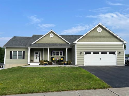 561 Harbor View Dr, Saint Albans, VT, 05478-4486 | Card Image