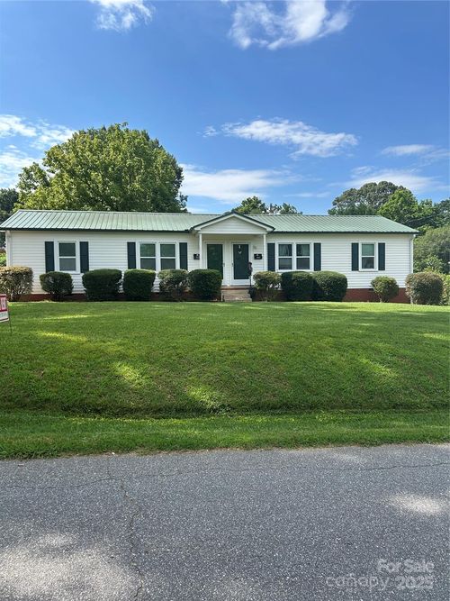 511 6th St Sw, Conover, NC, 28613-2809 | Card Image