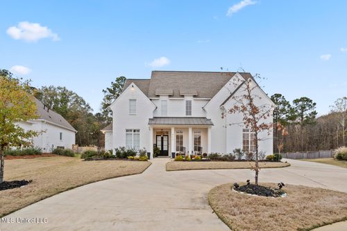 423 W Oak Cir, Madison, MS, 39110-7532 | Card Image